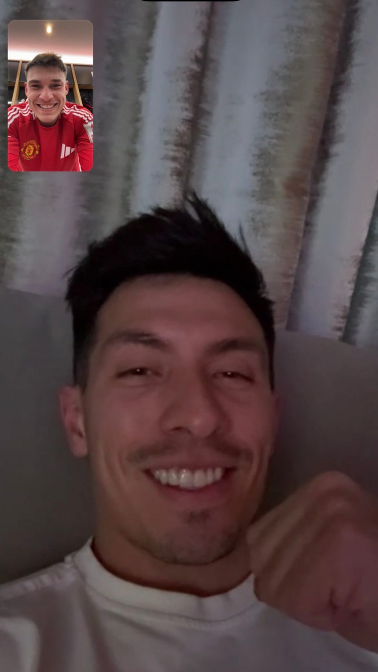  勝利獻給你！烏加特賽后視頻連線重傷的利桑德羅，一起慶祝晉級
