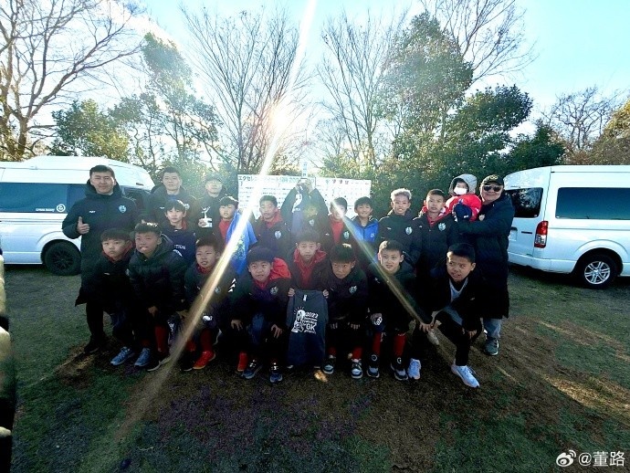  8戰(zhàn)全勝奪日本杯賽冠軍！中國足球小將發(fā)布感謝信