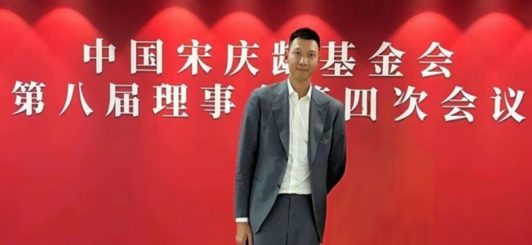  時(shí)隔5個(gè)月首次公開(kāi)露面！大河報(bào)：易建聯(lián)關(guān)聯(lián)公司成被執(zhí)行人
