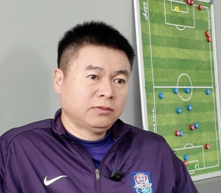  于根偉：和泰山B隊(duì)比賽津門虎分兩個(gè)陣容踢 下半場(chǎng)確實(shí)出現(xiàn)問題