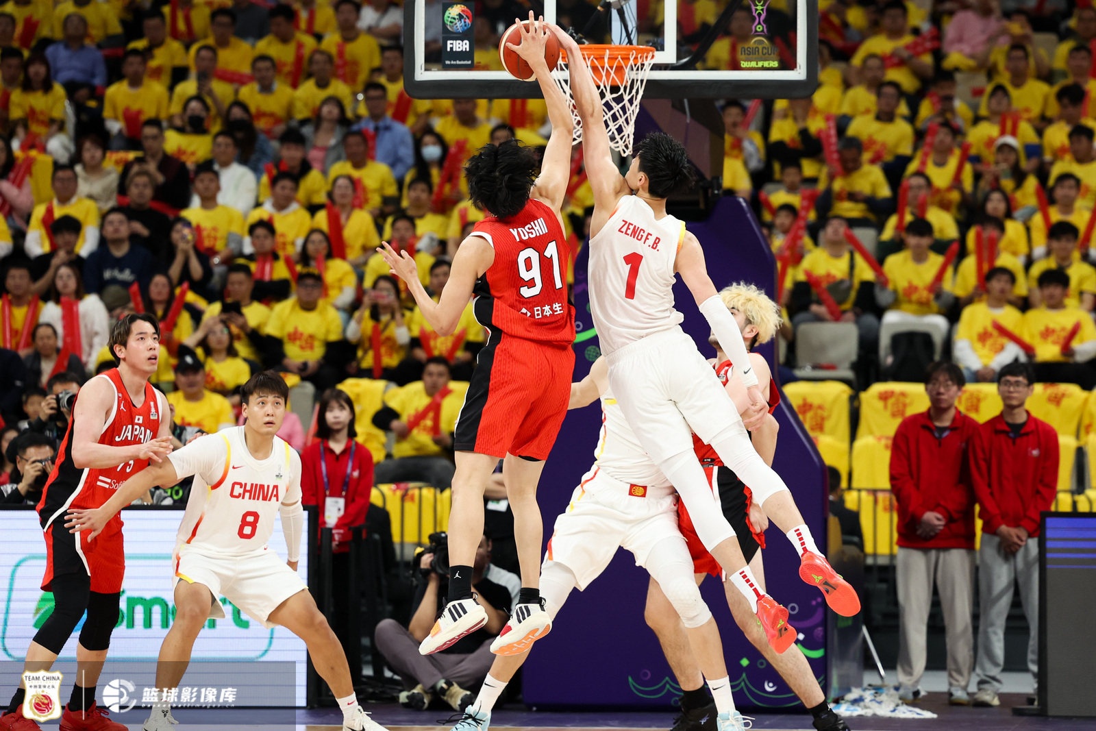  中國(guó)男籃內(nèi)外開花 曾凡博攻防一體在線 中國(guó)大勝日本42分！