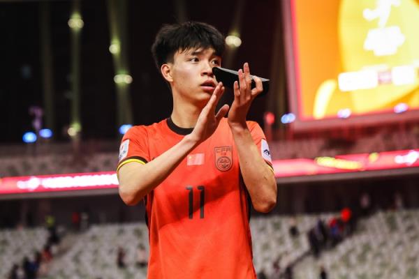  期待首秀！18歲王鈺棟入選中澳戰(zhàn)名單&穿11號(hào)，首進(jìn)國(guó)足正賽名單
