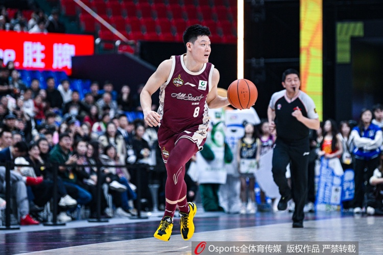  打得很認(rèn)真！張寧11中8高效拿下20分3板3助1斷